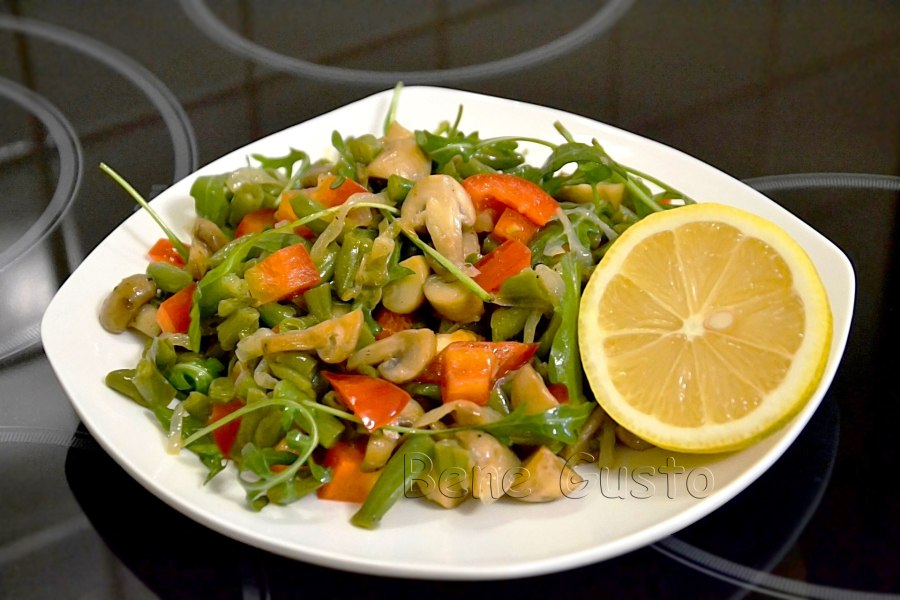 Картофельные галушки со шкварками