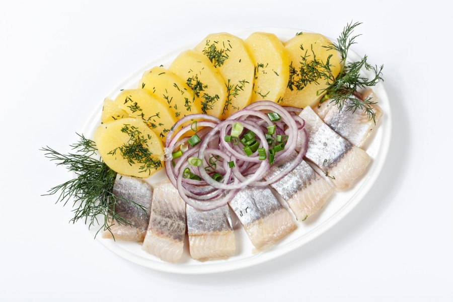 Водочка с селедочкой и картошечкой