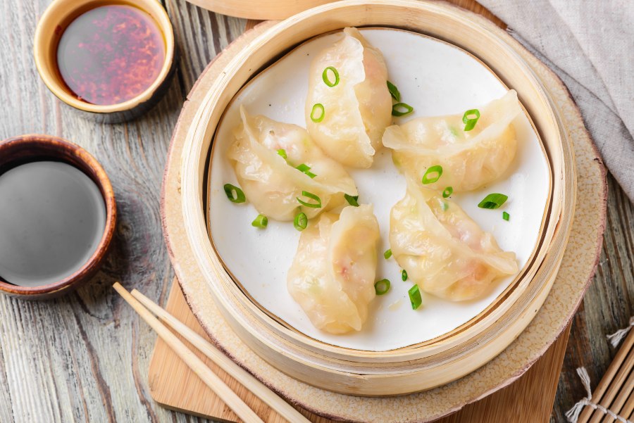 Сяолунбао (小笼 包)
