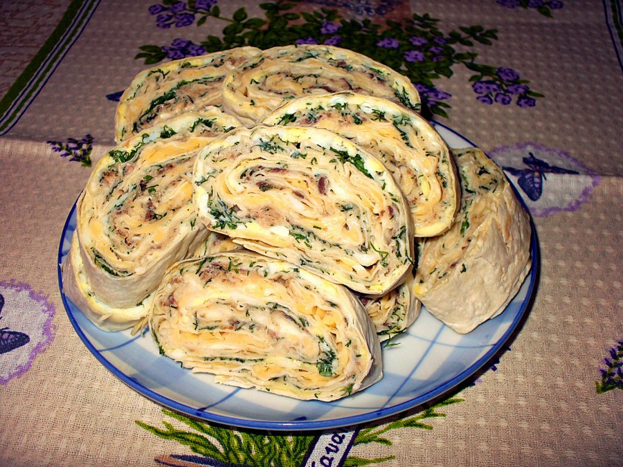 Закуска с крабовым рулетом