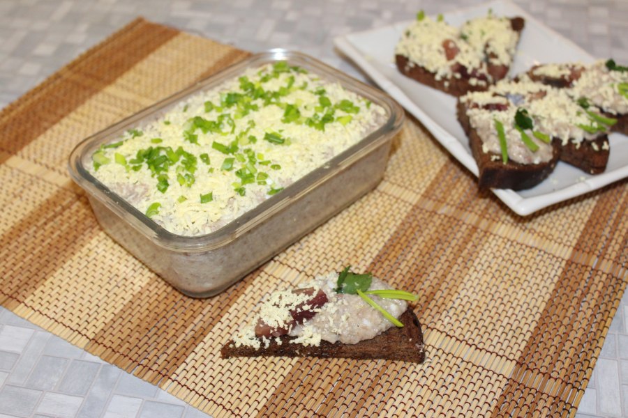 Как красиво подать форшмак на праздничный стол