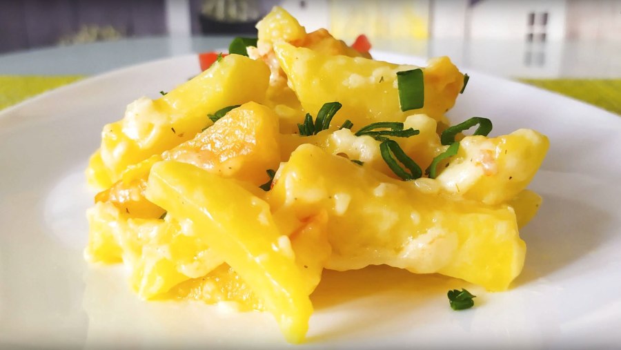 Цветной картофель жареный