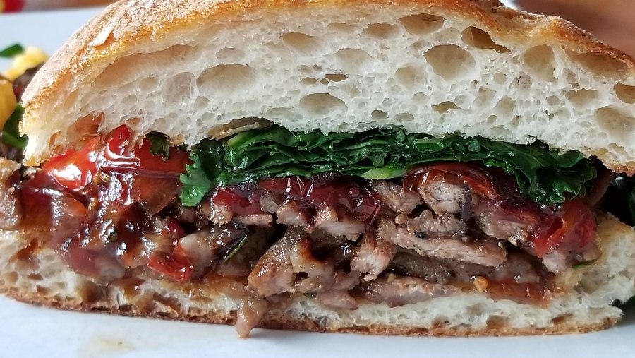 Сэндвич из чиабатты