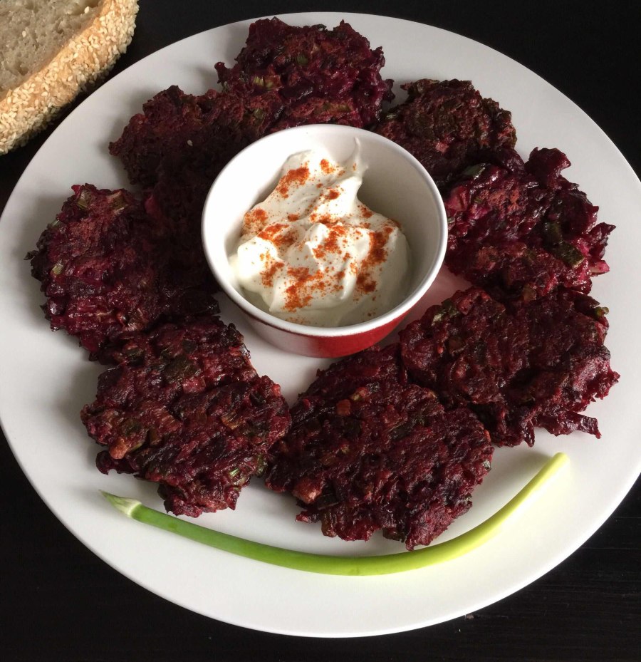 Свекольные оладушки