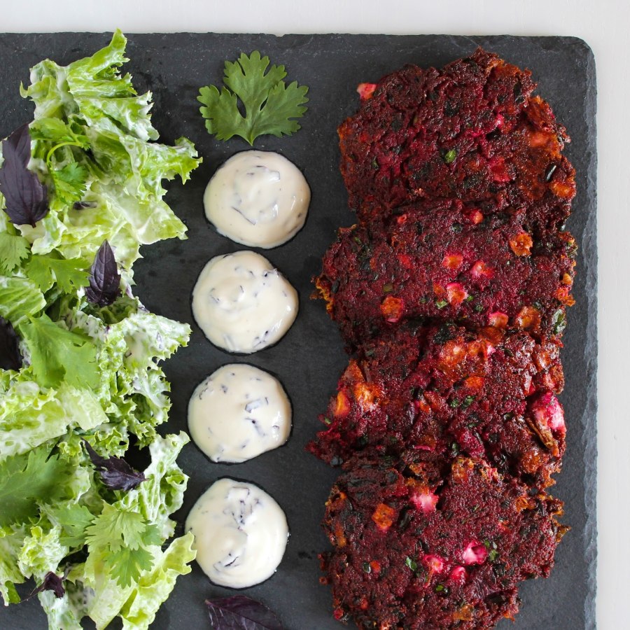 Свекольные оладьи