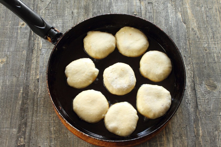 Пирожки беляши