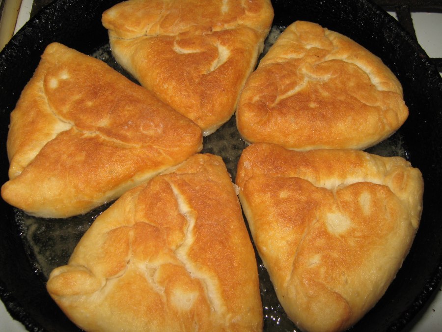 Беляши из дрожжевого теста