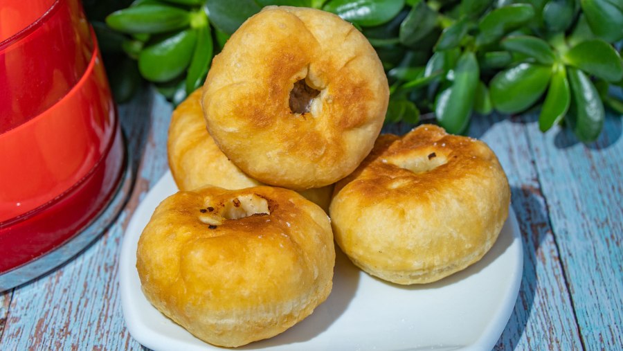 Елка из беляшей