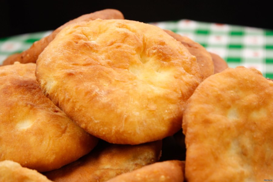 Тесто на кефире для беляшей с мясом