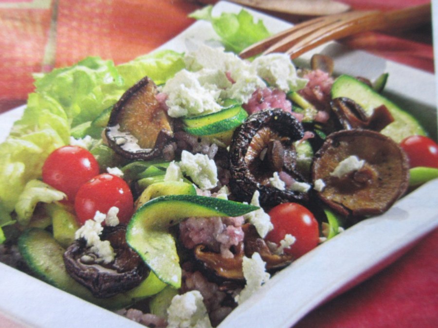 Салатик с курочкой и грибами