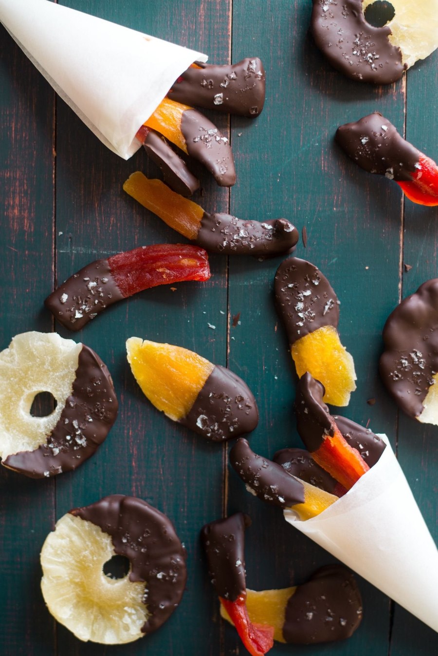 Клубника в шоколаде на палочке