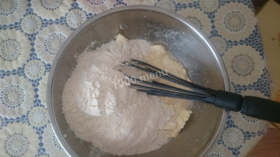 Как сделать крошку из муки и сливочного масла в кухонном комбайне