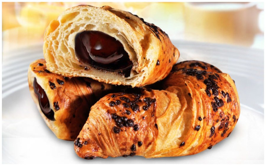 Круассан с шоколадом