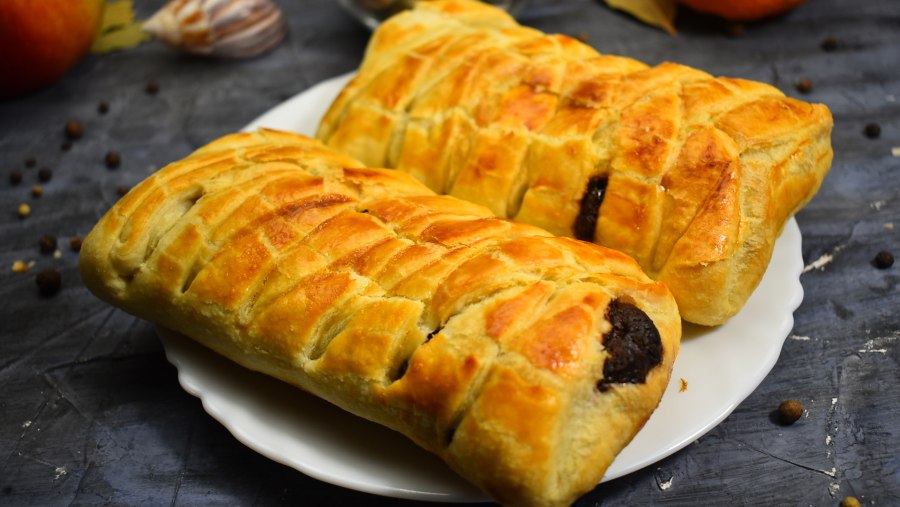 Шоколадка в слоеном тесте