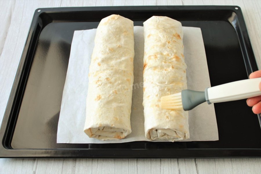 Рулет из лаваша с творогом