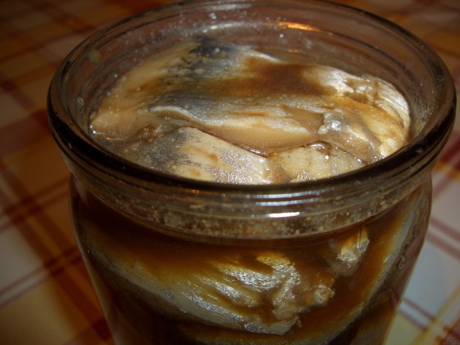 Селёдка в соевом соусе