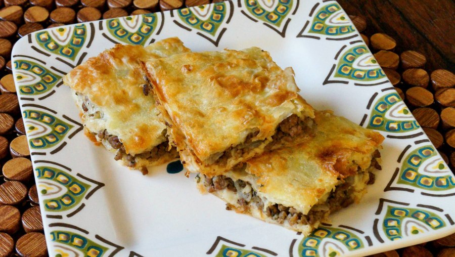 Pita sa. Sira. I salamu. Sa. Gotove. Kore. Recept