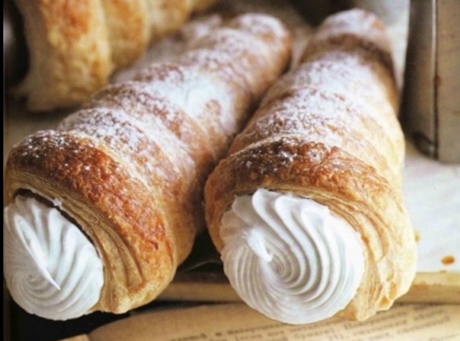 Пирожное трубочка