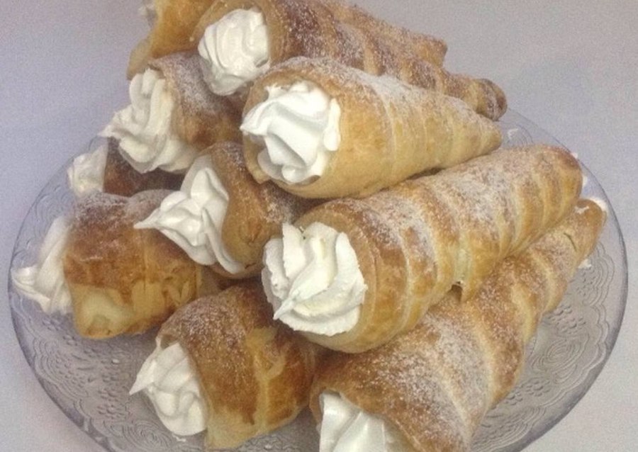 Пирожное трубочка