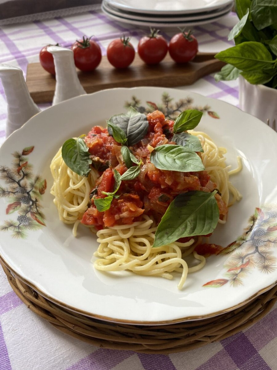 Лингвини Арабьята с креветками