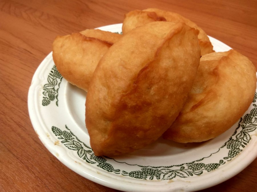 Пирожки с картошкой жареные на сковороде