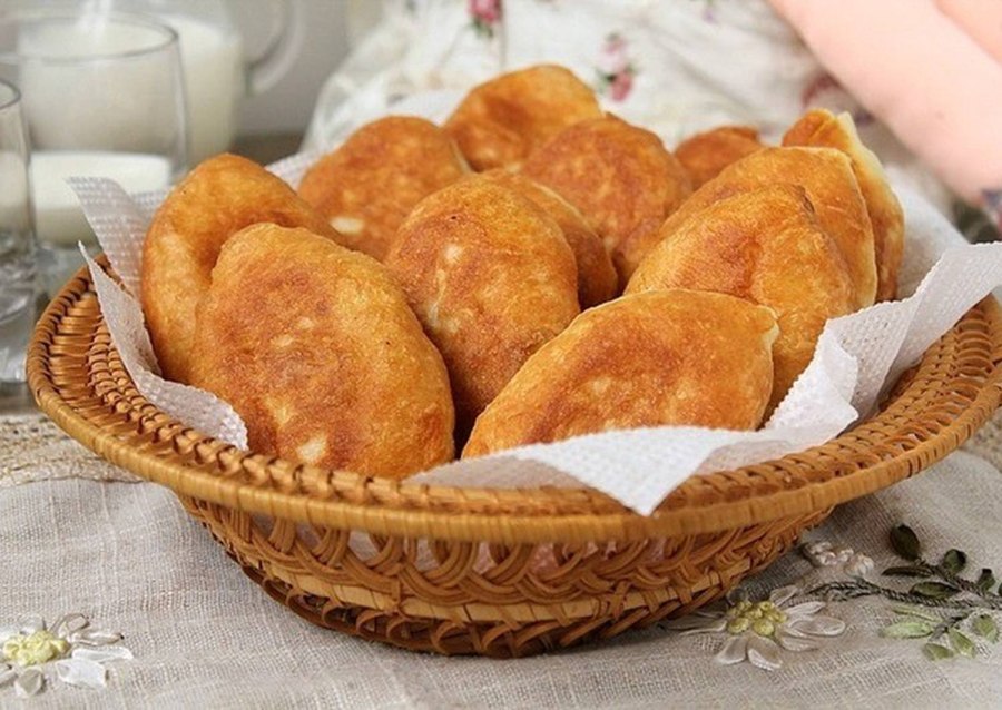 Пирожки жареные на сковороде