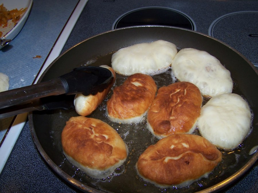 Красивые жареные пирожки