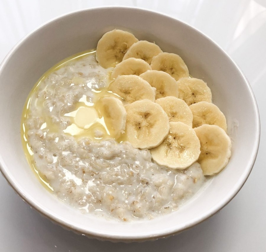 Овсянка в тарелке