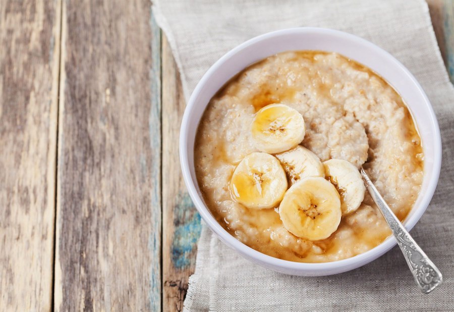 Овсянка с бананом на завтрак