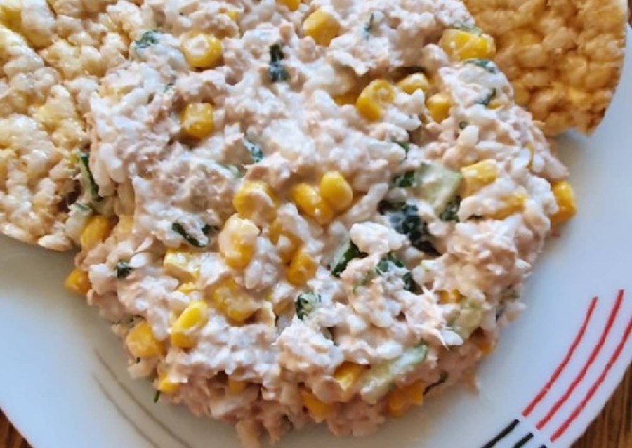 Салат из консервированной тунца