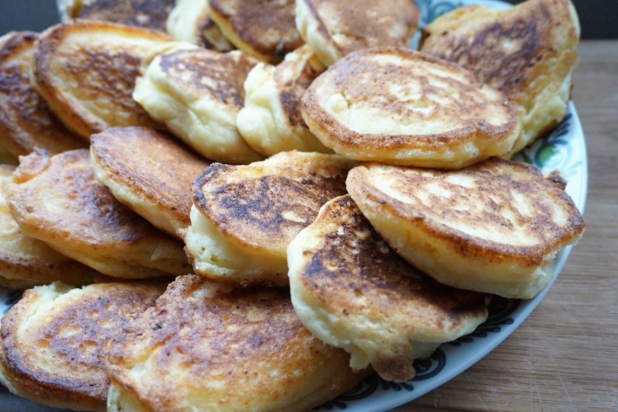 Кукурузные оладьи на сметане