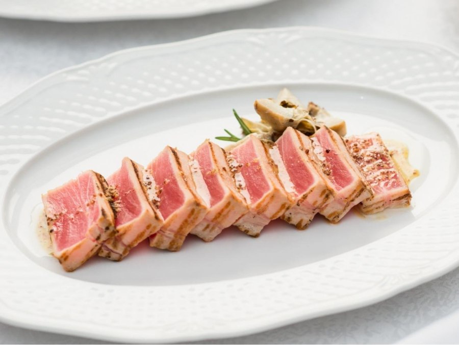 Тунец на сковороде гриль