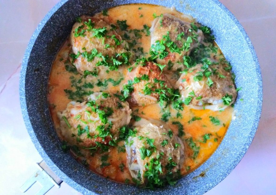 Зеленый карри из цыпленка