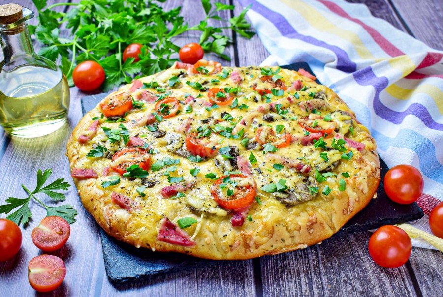 Фишки и кубик из патио пицца