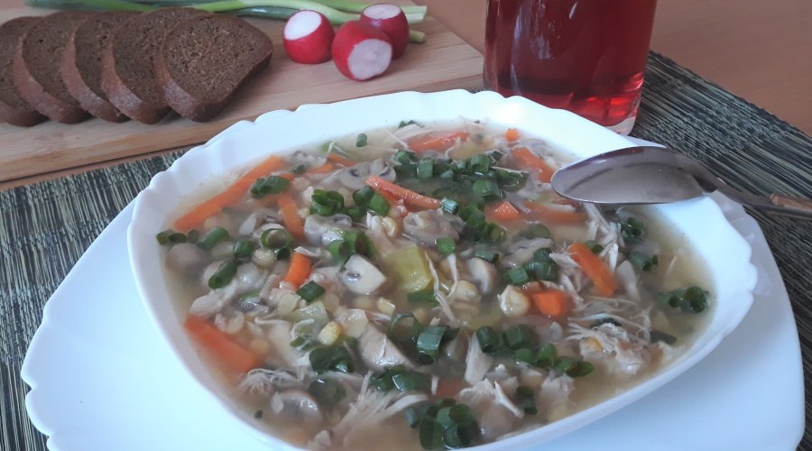 Гороховый суп с шампиньонами