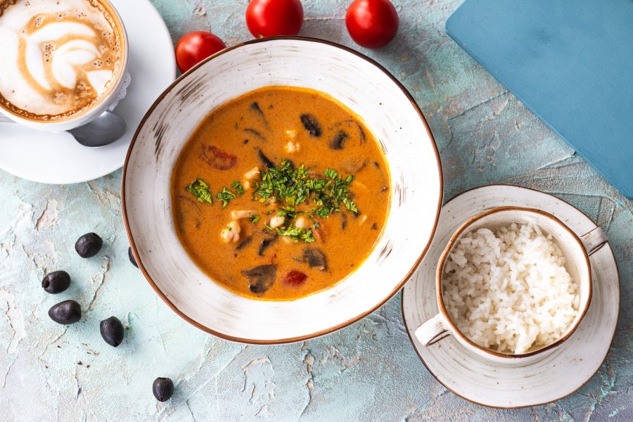 Чечевичный крем-суп с лисичками