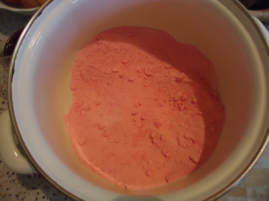 Пирог из киселя с изюмом