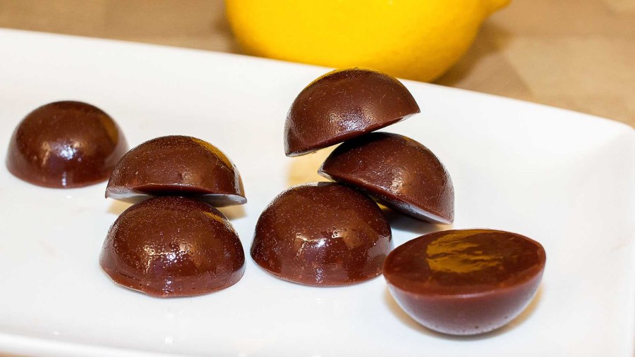 Пирог шоколадный с кокосовой мукой