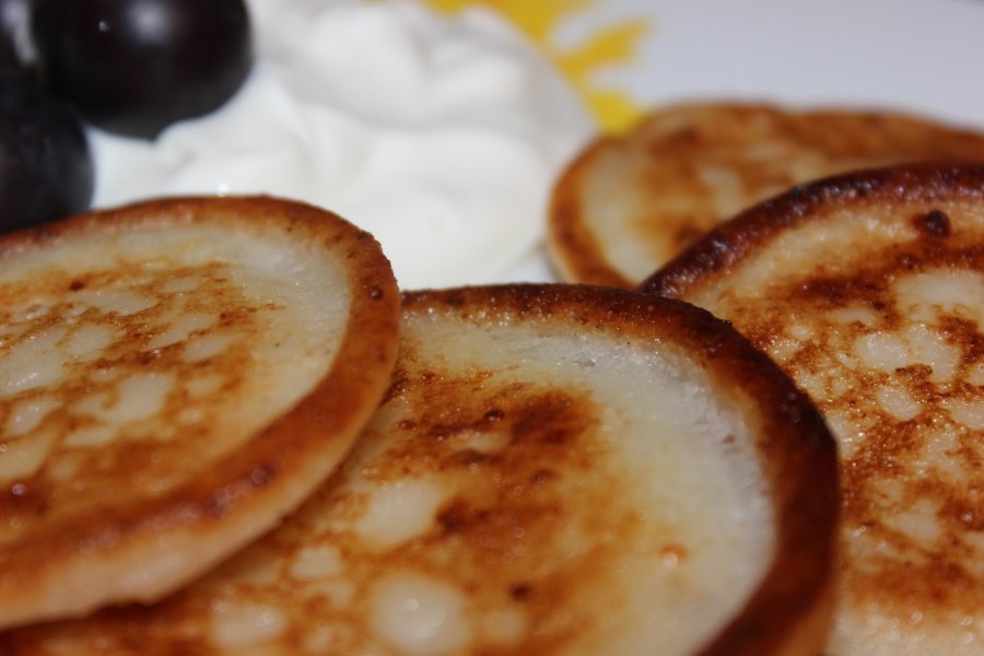 Оладьи из кабачков с ветчиной и сыром