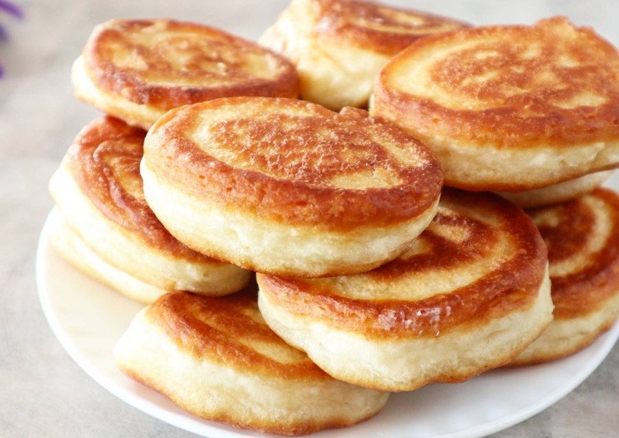 Оладьи на кефире пышные