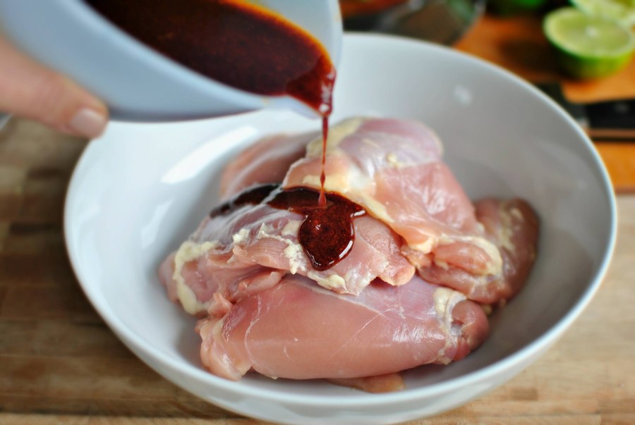 Замариновать курицу