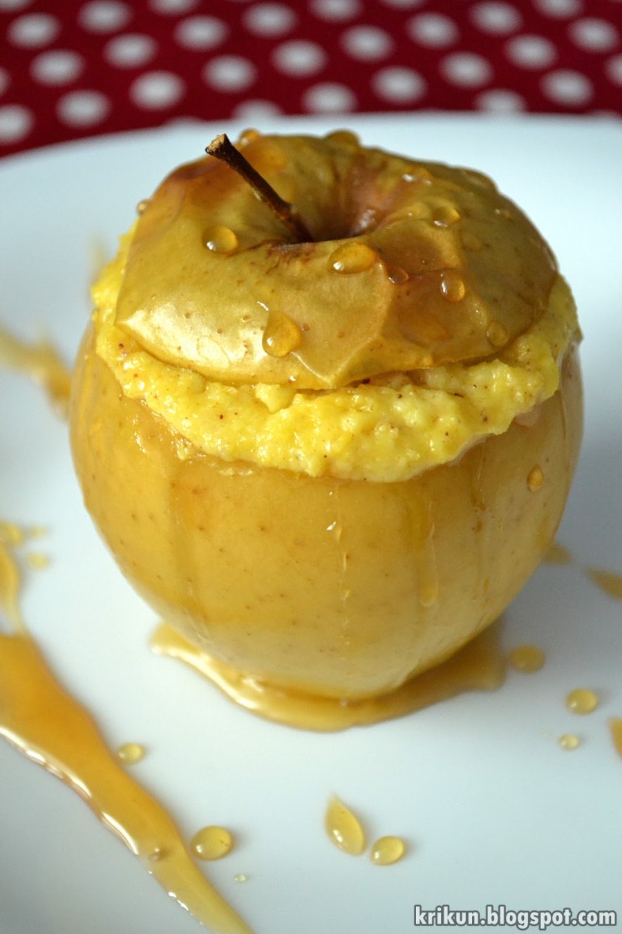Яблоки фаршированные творогом