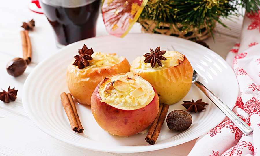 Яблоки фаршированные творогом