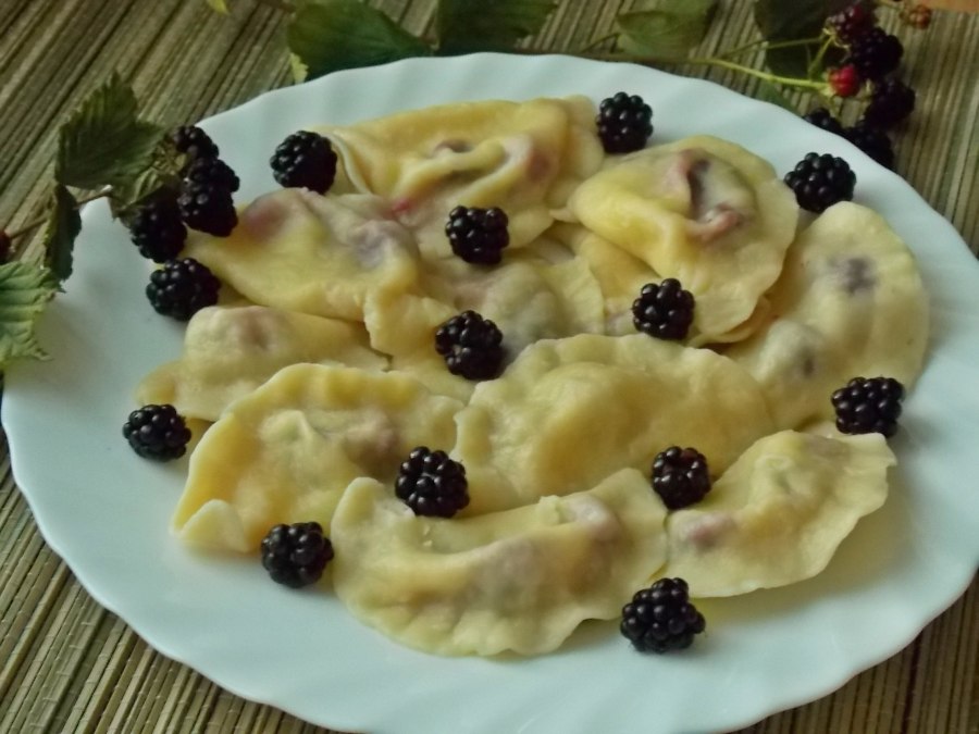 Вареники с вишней