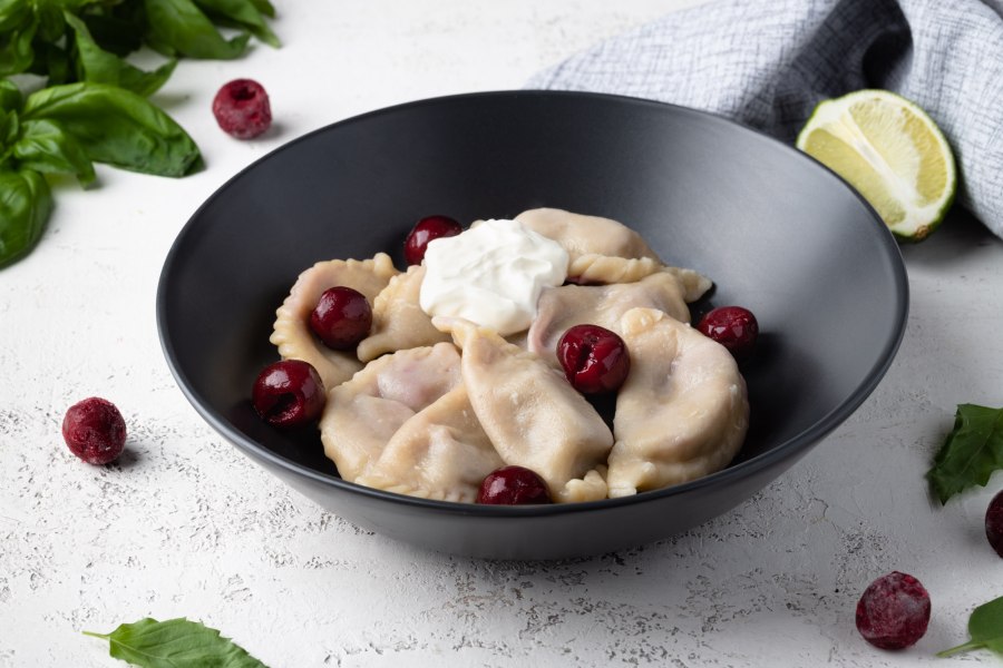 Вареники с вишней