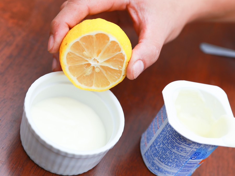 Йогурт фруктовый