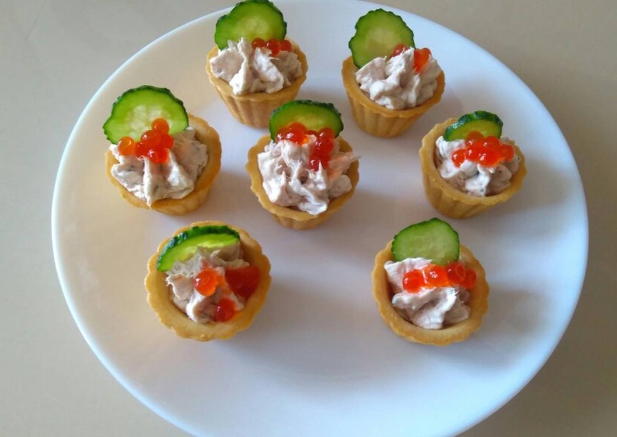 Тарталетки с икрой