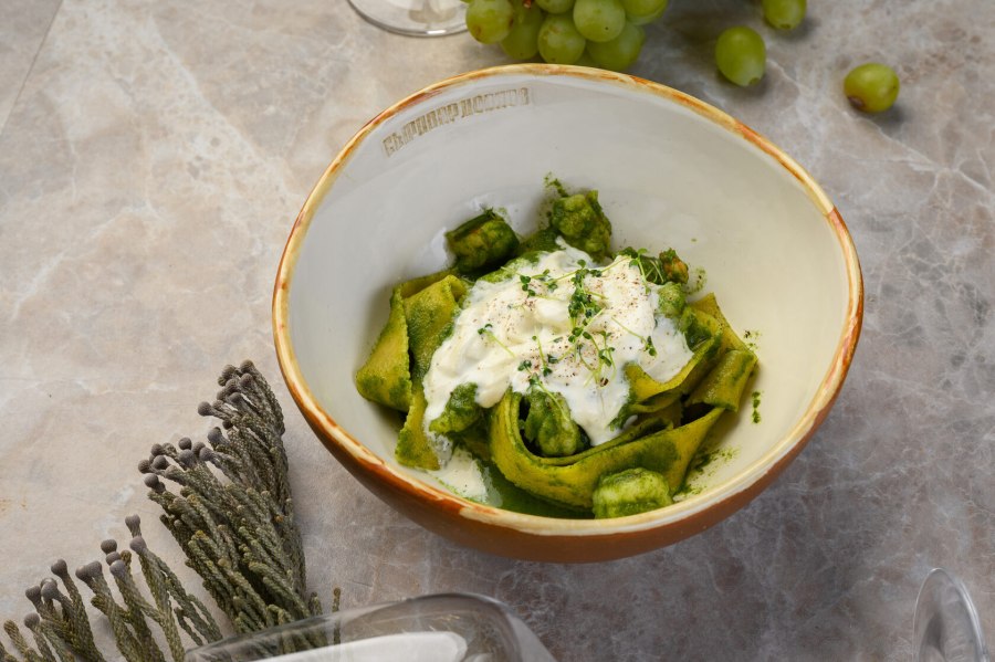 Зеленая паста со шпинатом