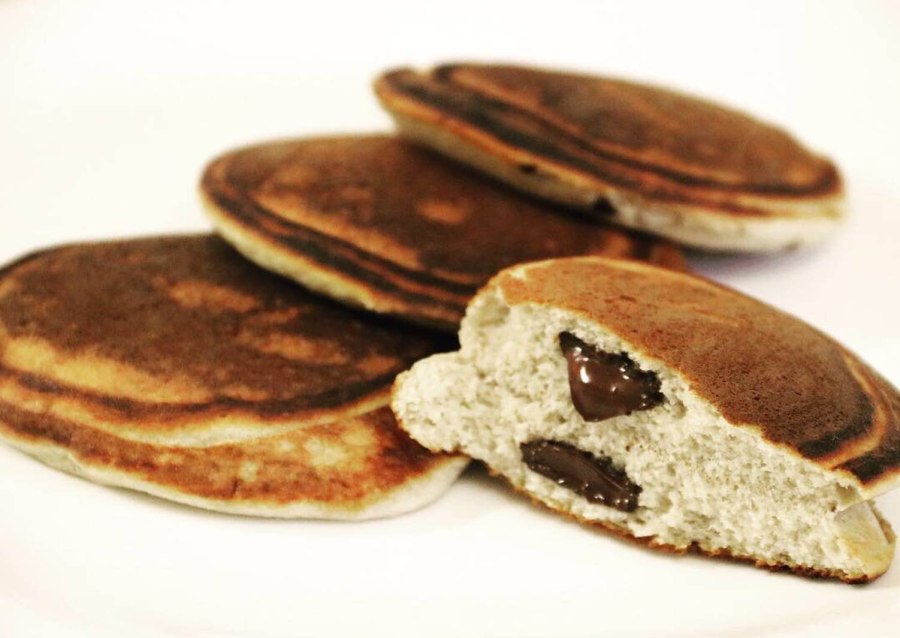 Банановые панкейки с шоколадом