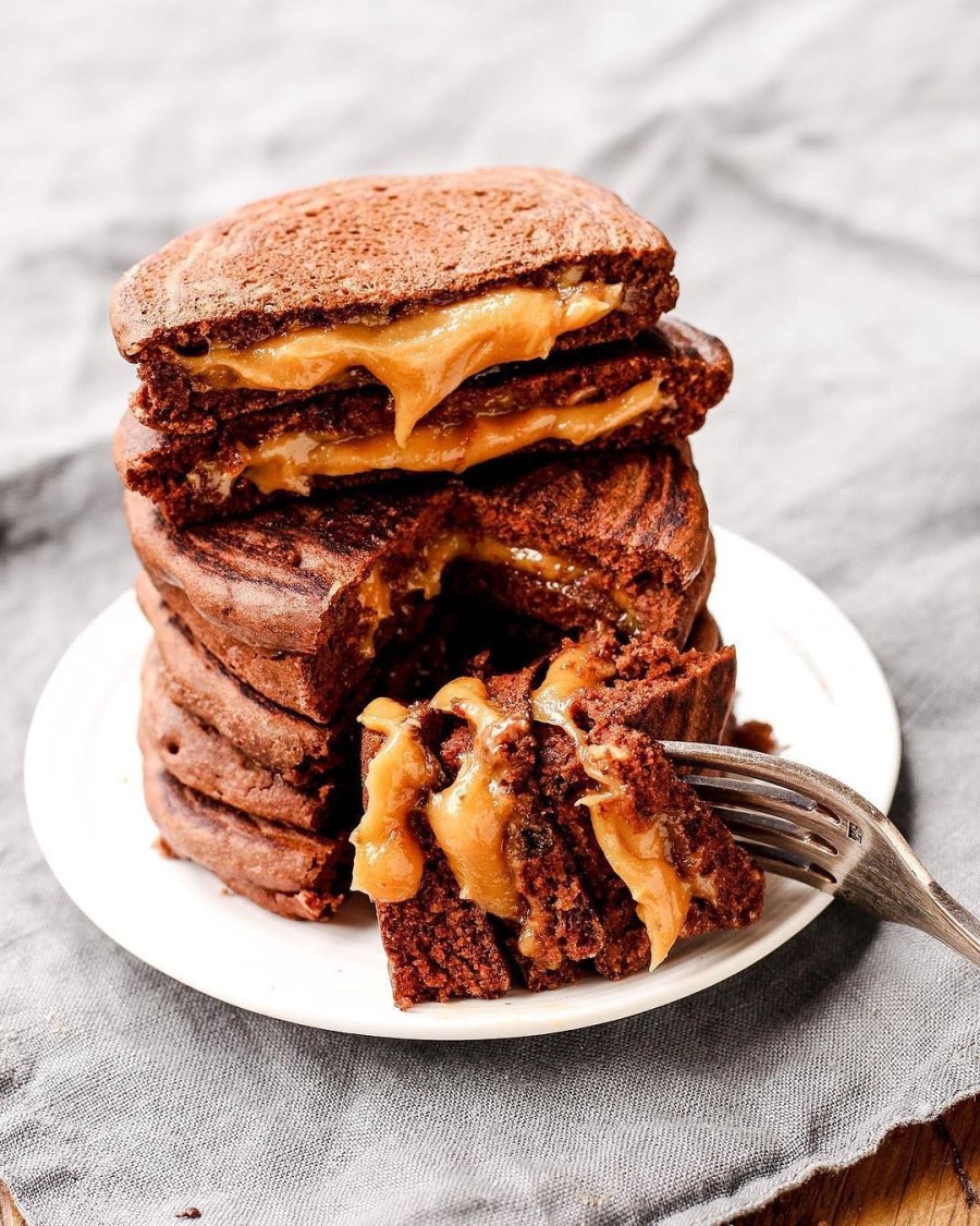 Шоколадные панкейки с Нутеллой